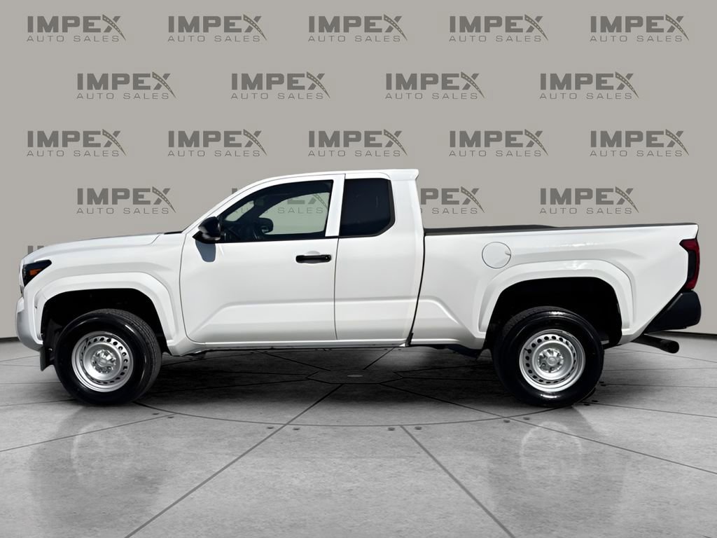 Used 2024 Toyota Tacoma SR image 2