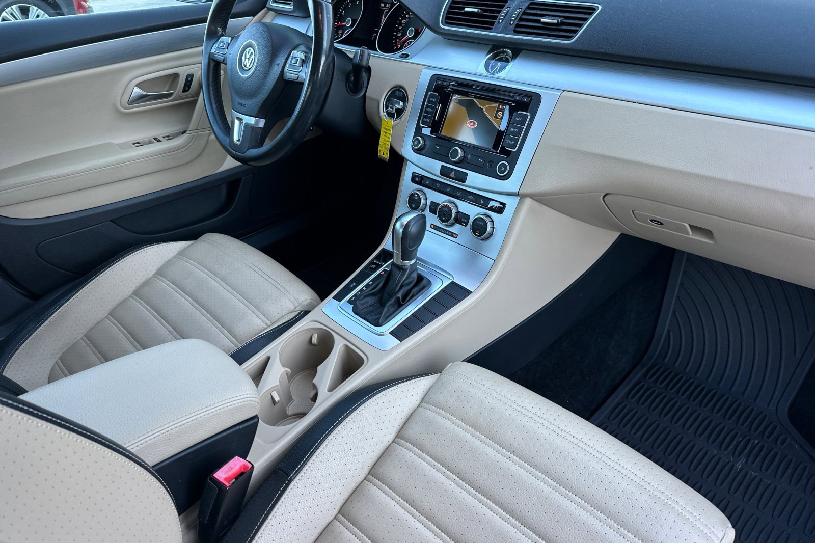 Used 2015 Volkswagen CC Sport image 16