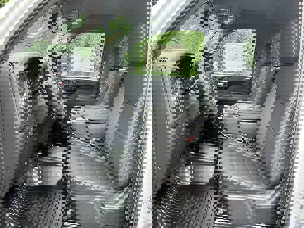 New 2024 GMC Sierra 3500 Pro w/ Convenience Package image 17