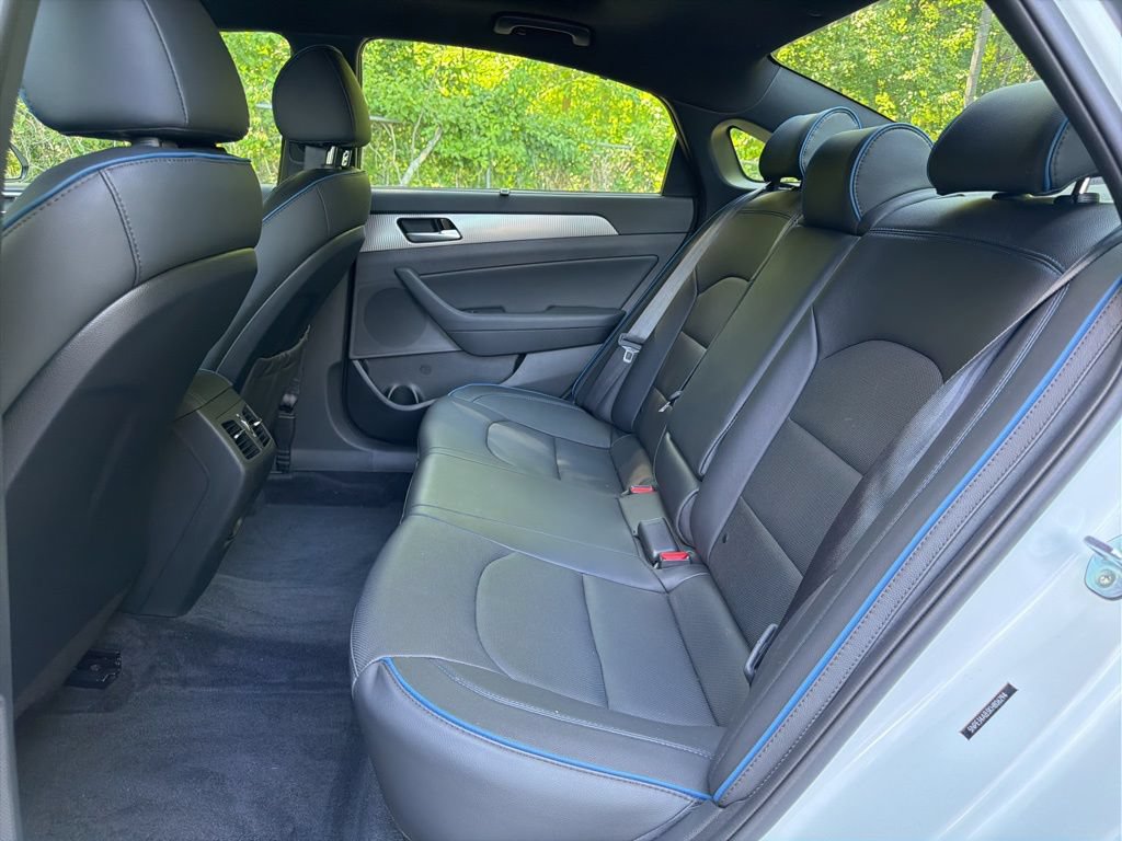 Used 2019 Hyundai Sonata Limited w/ Cargo Package FWD image 13
