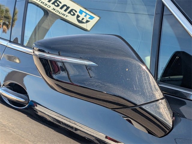 Used 2023 Buick Enclave Avenir w/ Avenir Technology Package image 11