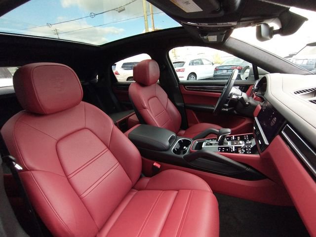 Used 2022 Porsche Cayenne GTS image 66