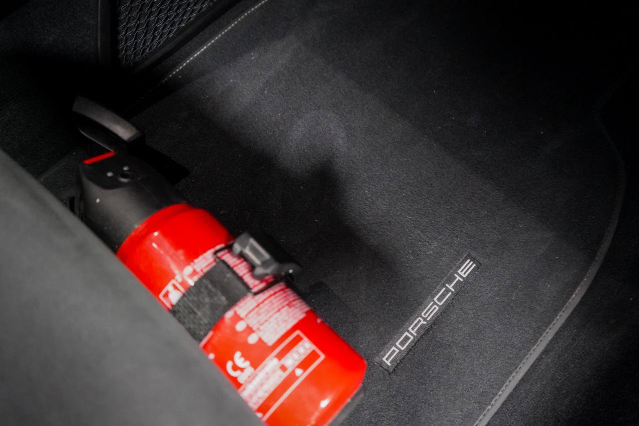 Used 2016 Porsche Cayman GT4 RWD image 29