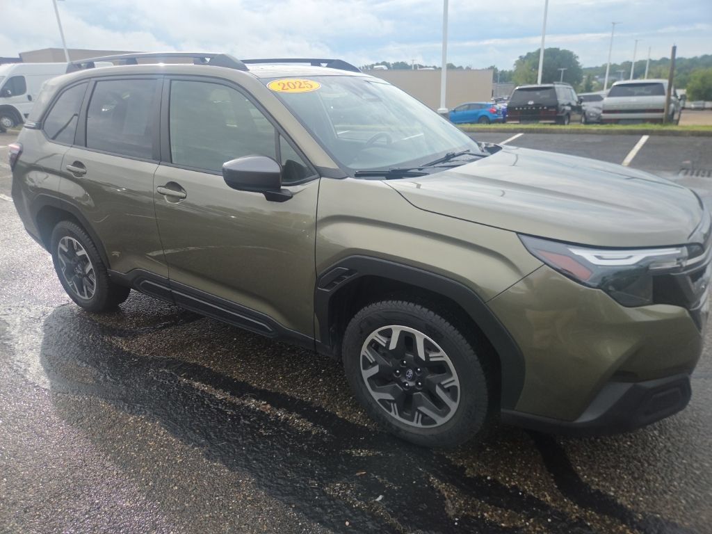 Used 2025 Subaru Forester Premium AWD/4WD image 10