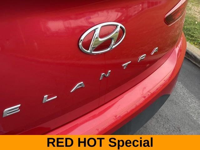Used 2019 Hyundai Elantra SE image 45