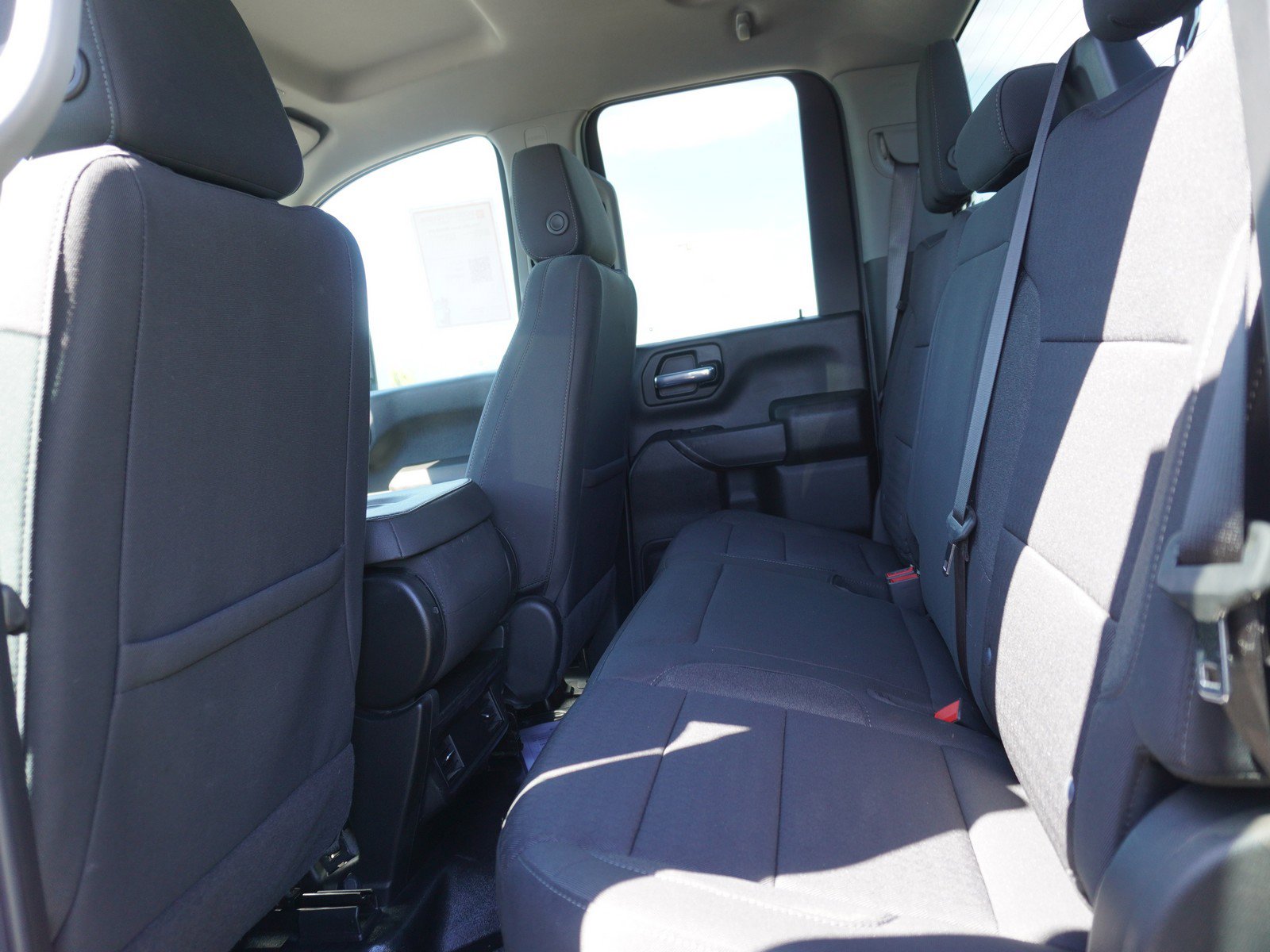 Used 2024 GMC Sierra 2500 Pro w/ Convenience Package image 16