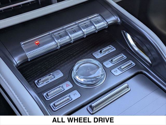 New 2026 Lincoln Nautilus Reserve w/ Jet Appearance Package AWD/4WD image 10