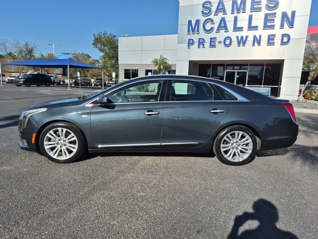 Used 2019 Cadillac XTS Luxury image 2