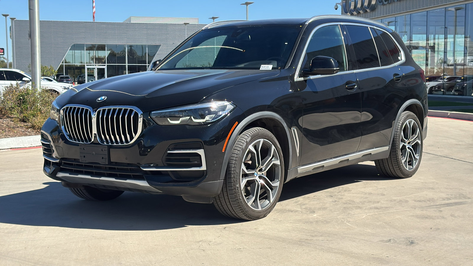 Used 2022 BMW X5 sDrive40i w/ Premium Package image 3