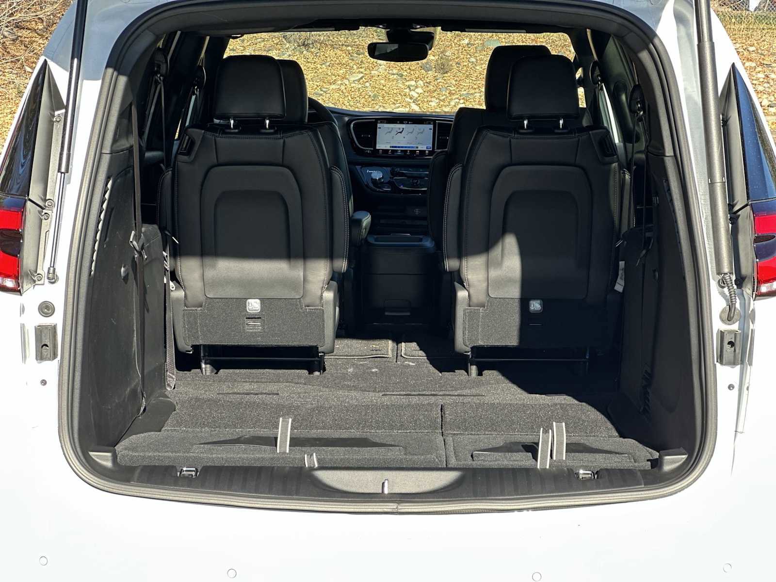 New 2026 Chrysler Pacifica Select image 18