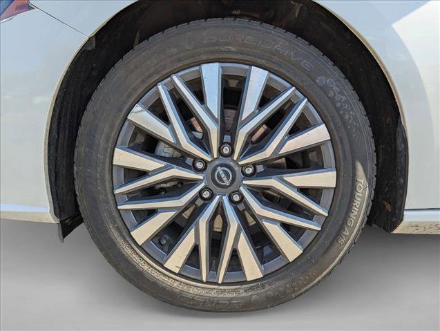 Used 2023 Nissan Altima 2.5 SV image 13