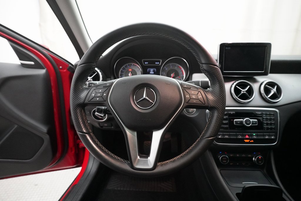 Used 2015 Mercedes-Benz GLA 250 4MATIC image 4