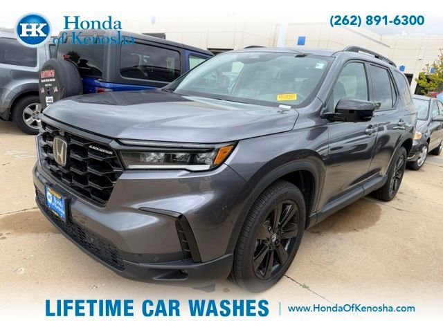 Used 2025 Honda Pilot Black Edition