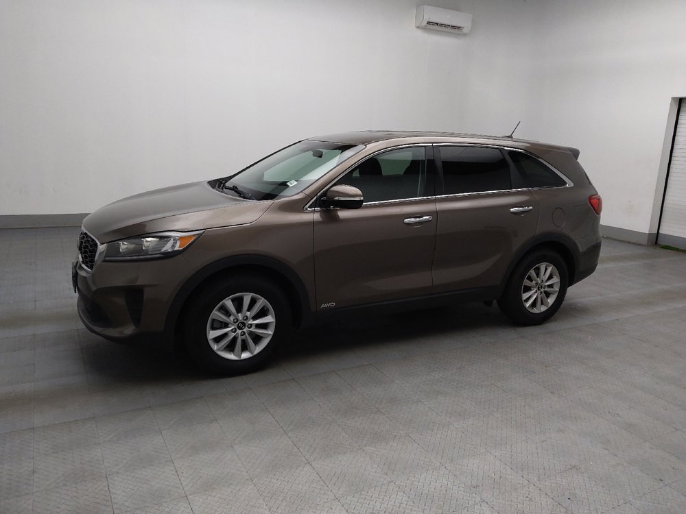 Used 2019 Kia Sorento LX image 2