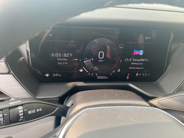 Used 2025 GMC Acadia Elevation image 31