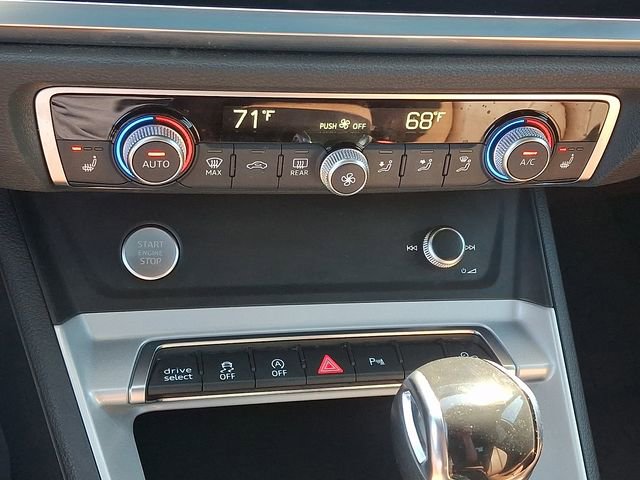 Used 2020 Audi Q3 2.0T Premium w/ Convenience Package image 17