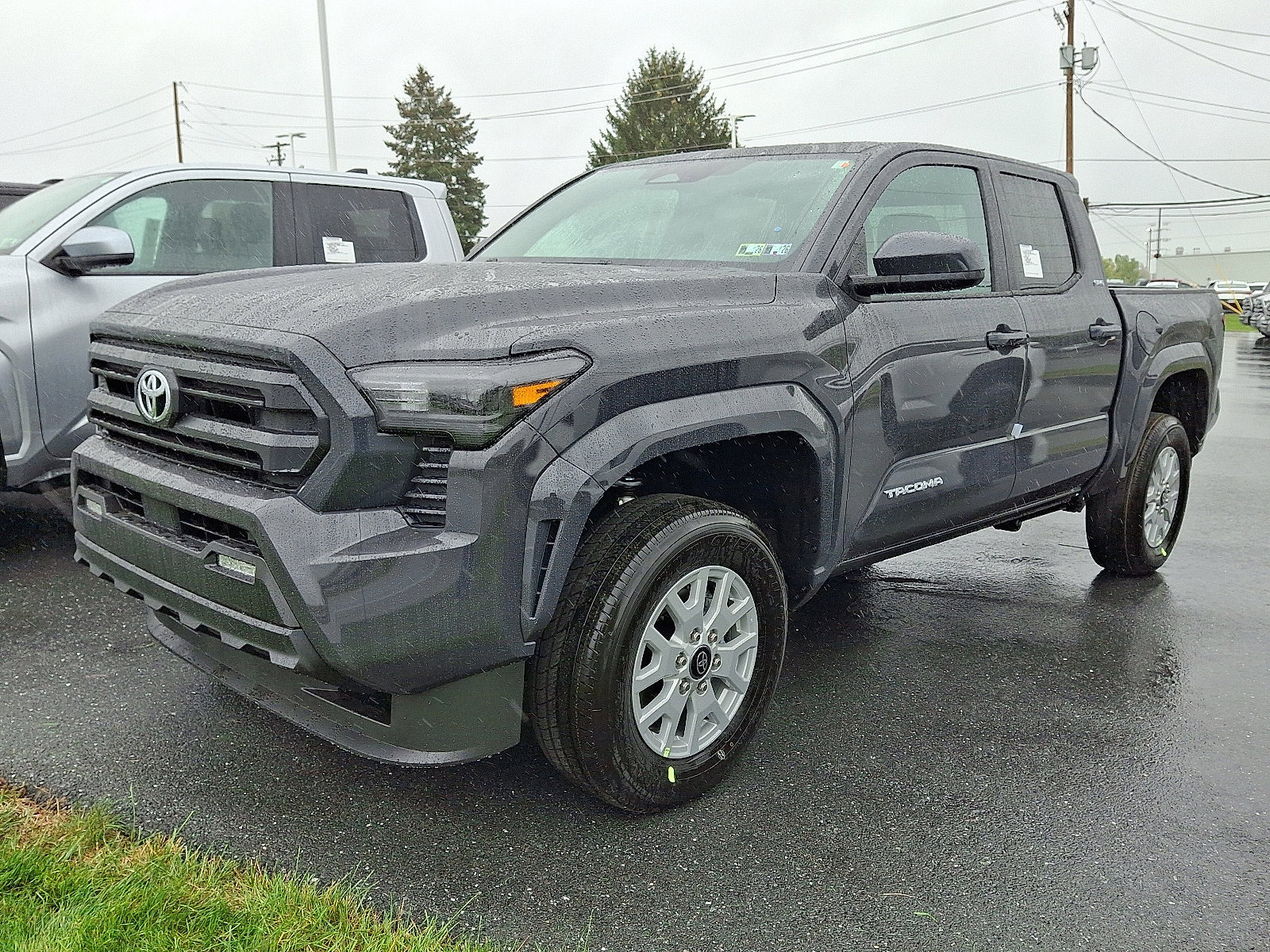 New 2025 Toyota Tacoma SR5 video 3