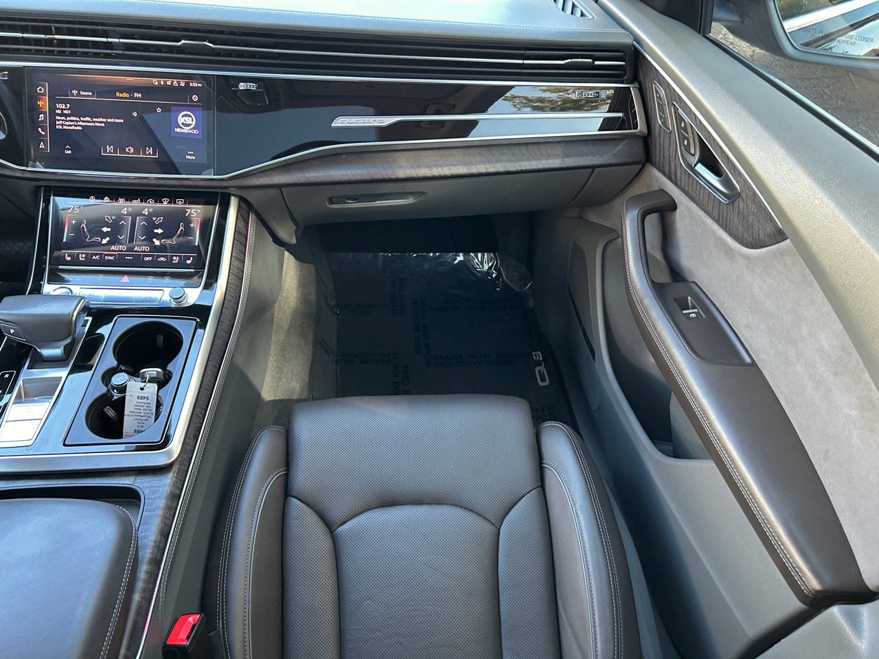 Used 2019 Audi Q8 Prestige w/ Luxury Package image 20