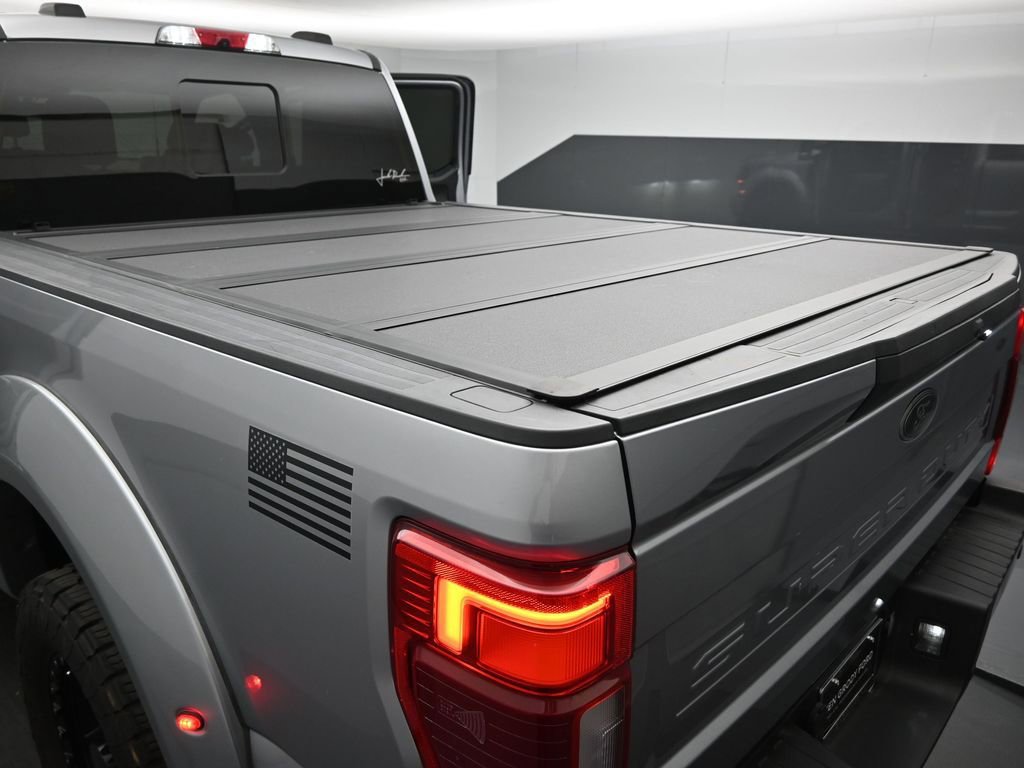 Used 2022 Ford F250 Lariat w/ Black Appearance Package image 23