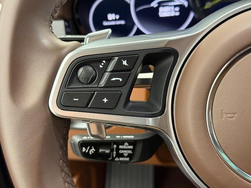 Certified 2021 Porsche Cayenne E-Hybrid AWD/4WD image 21