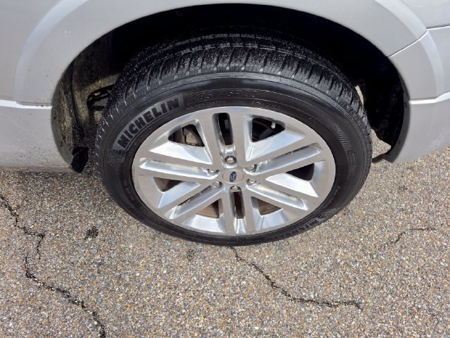 Used 2017 Ford Expedition EL Platinum AWD/4WD image 12