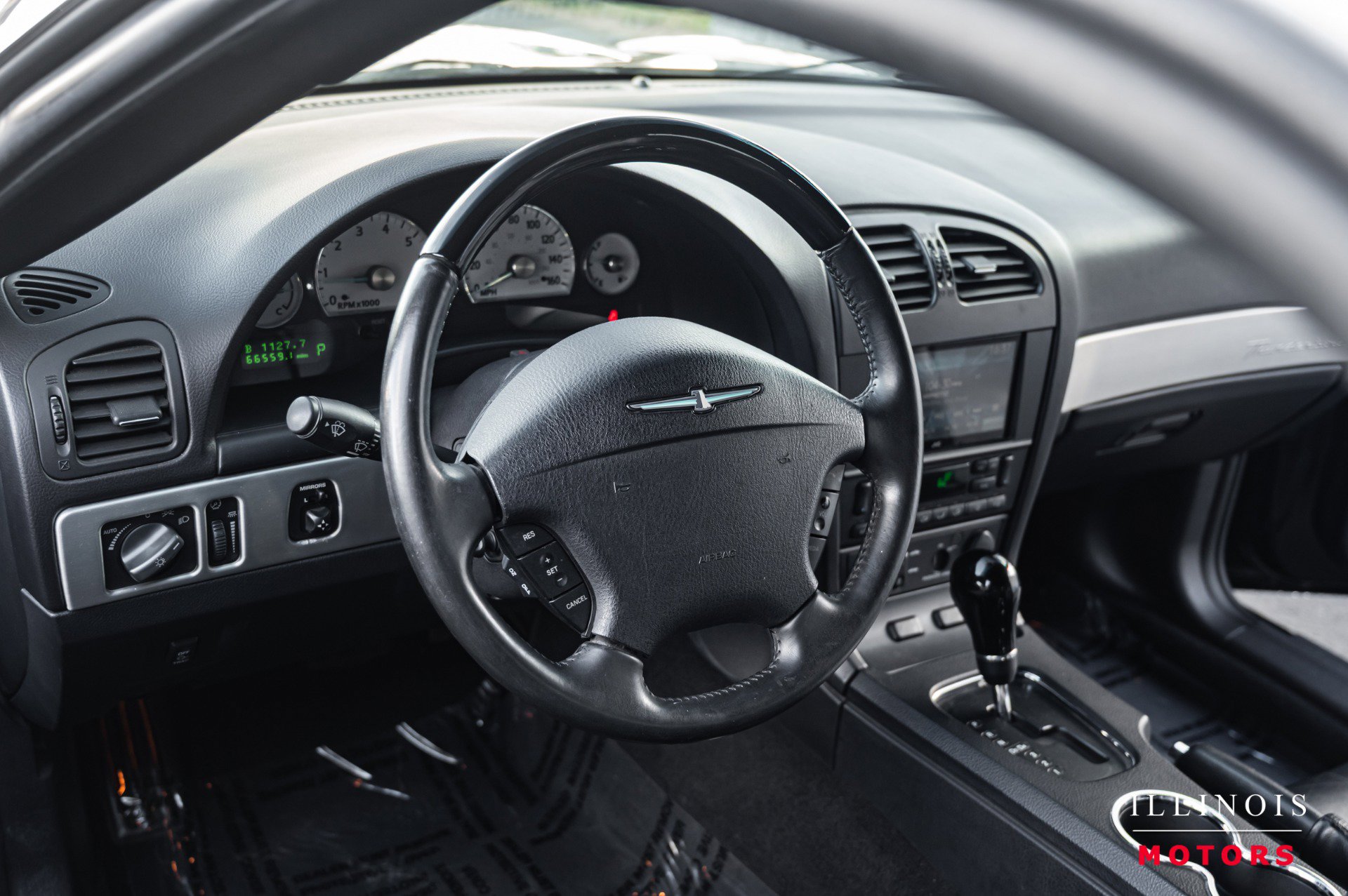 Used 2003 Ford Thunderbird Deluxe image 13