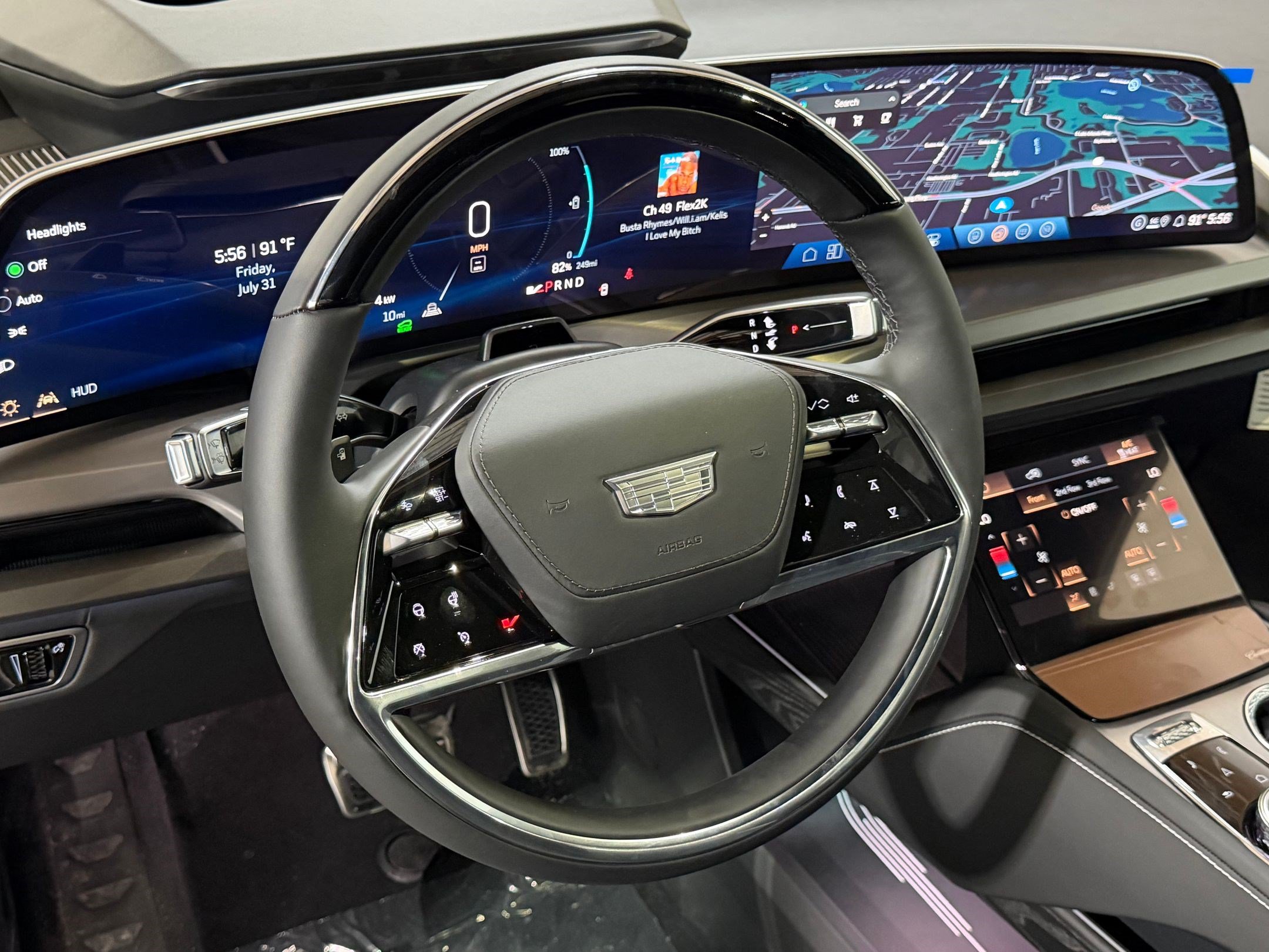 New 2027 Cadillac Vistiq Platinum AWD/4WD image 9