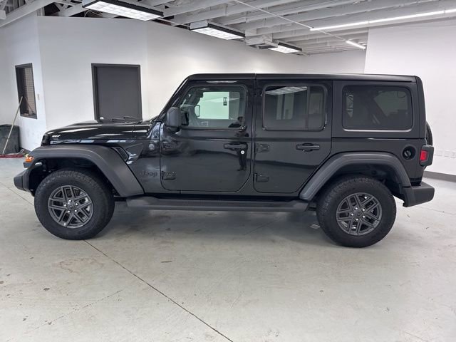 Used 2024 Jeep Wrangler Sport S image 6