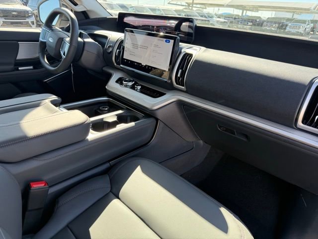 New 2025 Ford Expedition Max Active image 12