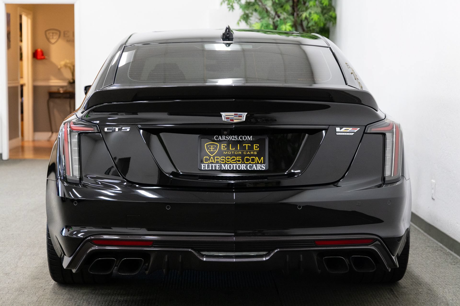Used 2023 Cadillac CT5 V Blackwing w/ Carbon Fiber Package 2 RWD image 4