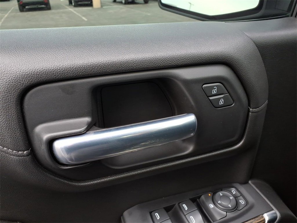 Used 2019 GMC Sierra 1500 SLE w/ SLE Value Package image 16