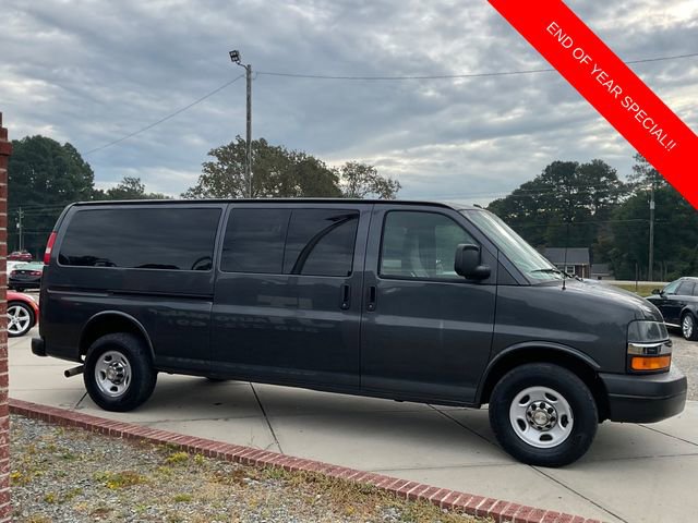 Used 2016 Chevrolet Express 3500 LT w/ LT Preferred Equipment Group image 8