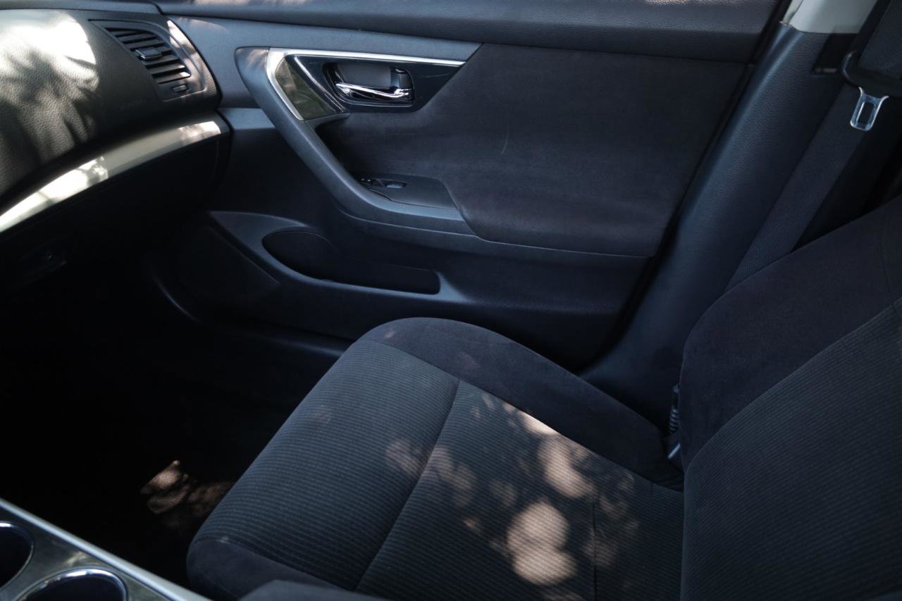 Used 2013 Nissan Altima 2.5 S FWD image 14