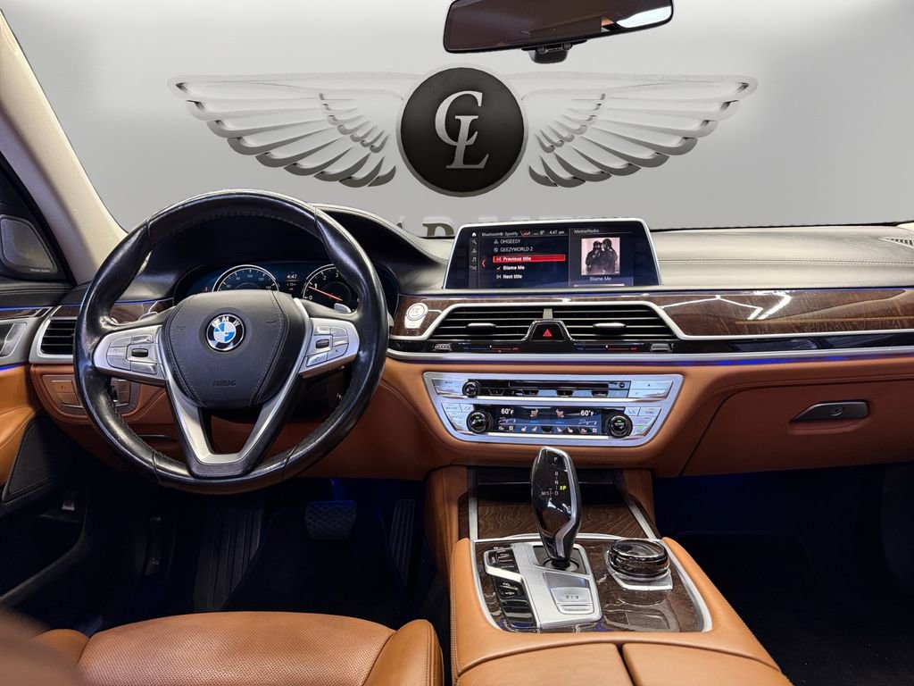 Used 2018 BMW 750i xDrive AWD/4WD image 10