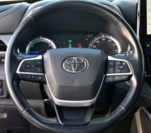 Used 2023 Toyota Highlander Bronze Edition image 20