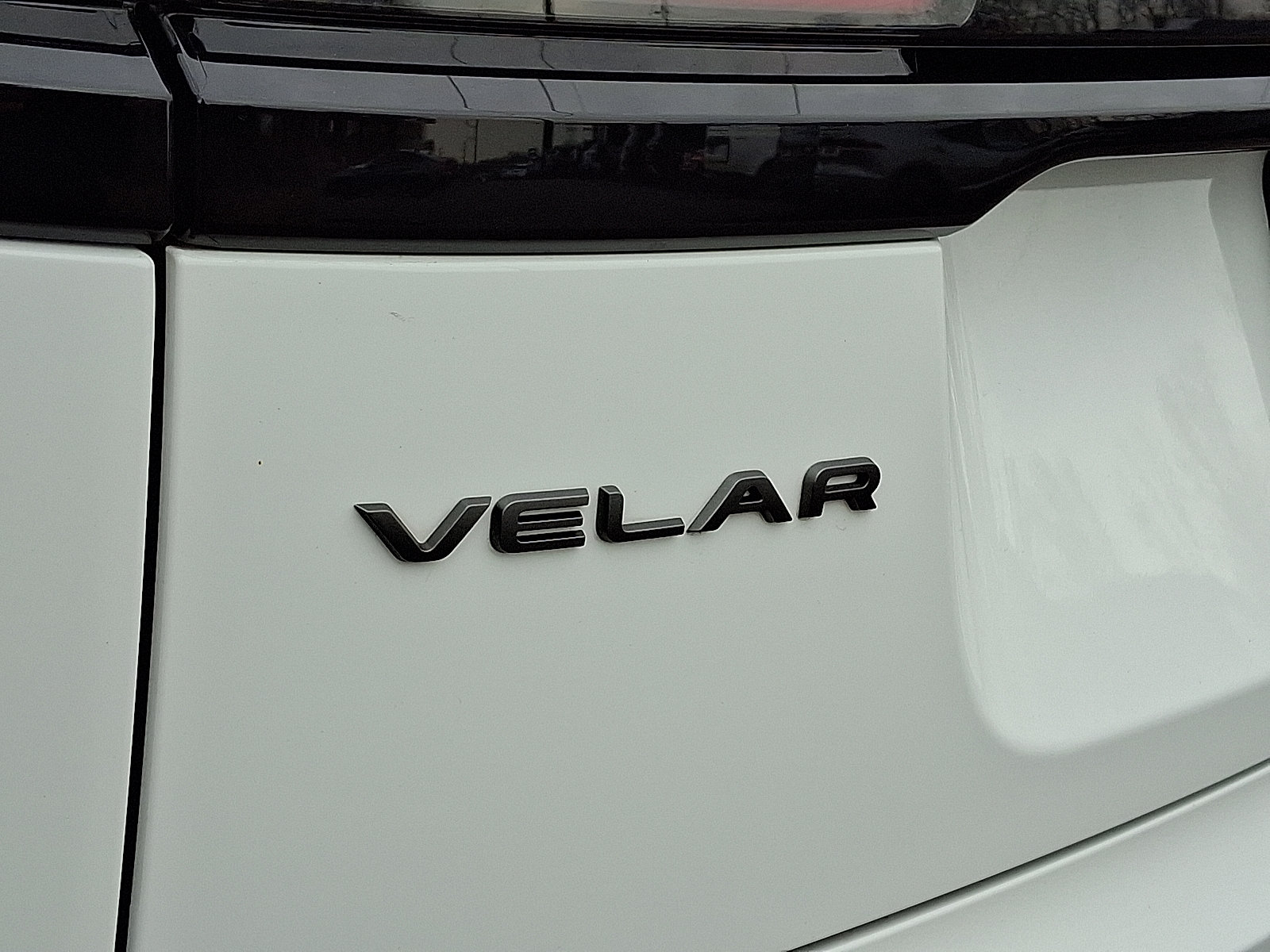 Used 2026 Land Rover Range Rover Velar S AWD/4WD image 30