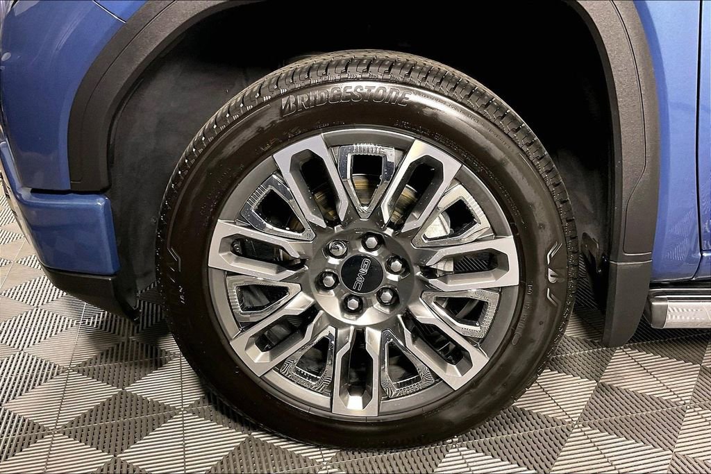 Used 2025 GMC Sierra 1500 Denali Ultimate image 11