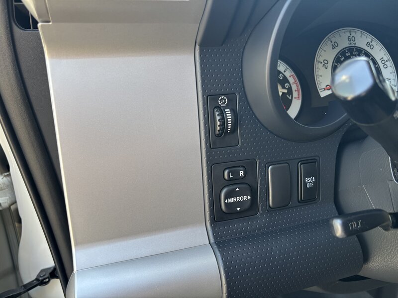 Used 2014 Toyota FJ Cruiser 4WD w/ Upgrade Package image 23