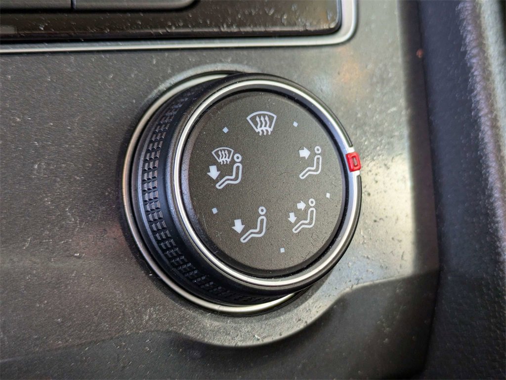 Used 2020 Volkswagen Tiguan S image 25