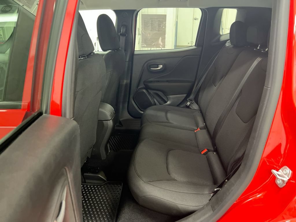 Used 2022 Jeep Renegade Sport w/ Sport Appearance Group AWD/4WD image 23