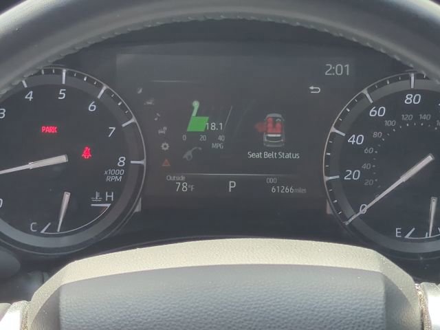 Used 2021 Toyota Highlander XLE image 6