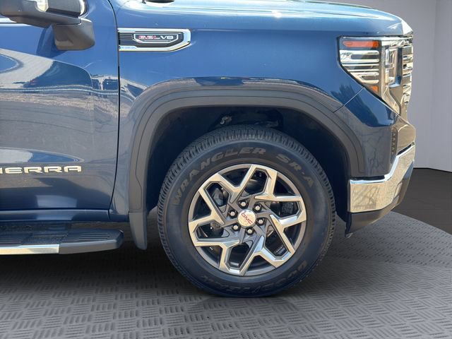 Used 2022 GMC Sierra 1500 SLT w/ SLT Convenience Package AWD/4WD image 31