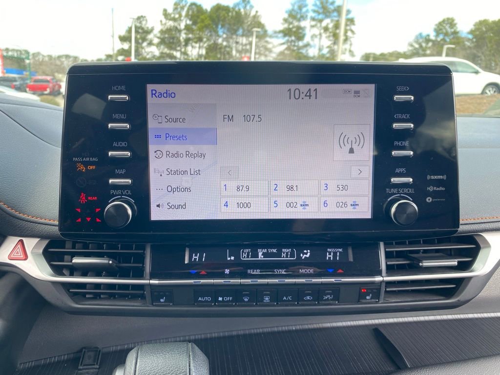 Used 2024 Toyota Sienna XSE image 23