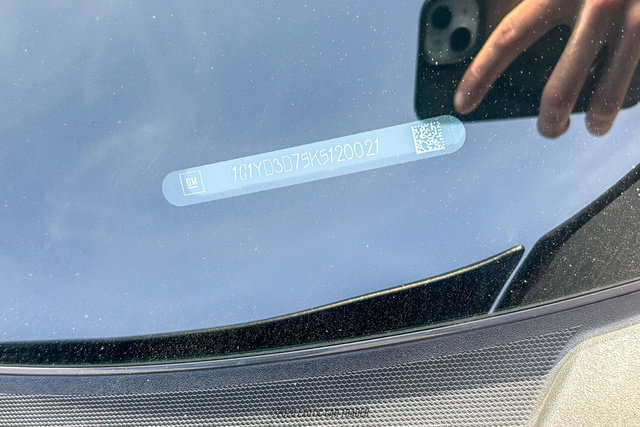 Used 2019 Chevrolet Corvette Stingray Convertible w/ 2LT Preferred Equipment Group image 62