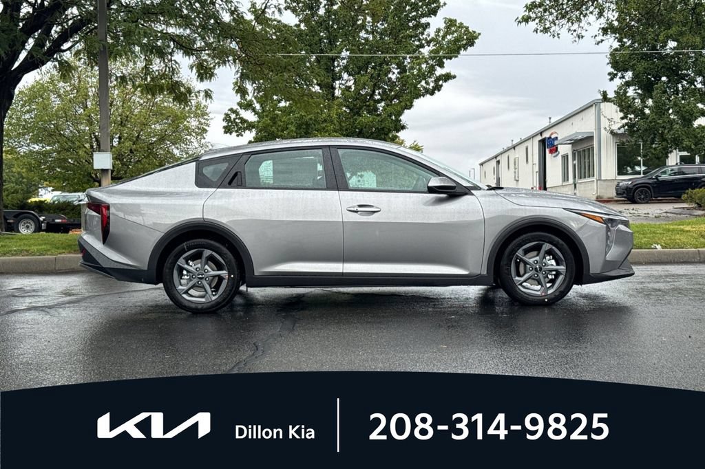 New 2026 Kia K4 FWD image 3