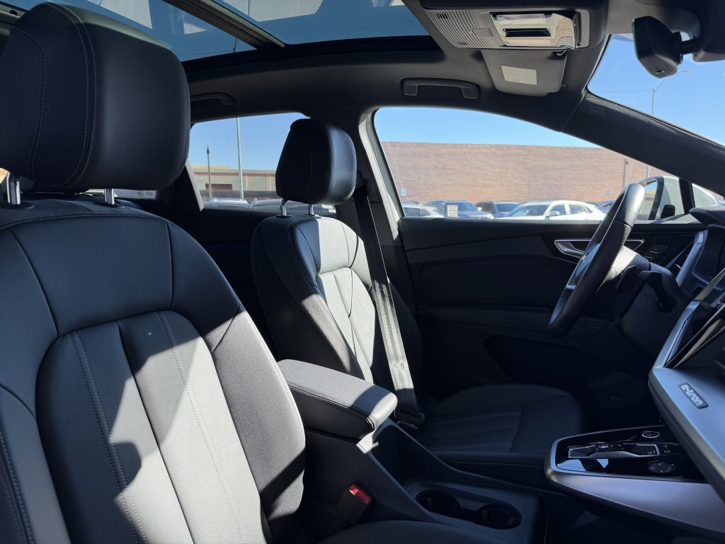 Used 2023 Audi Q4 e-tron Premium Plus w/ Premium Plus image 42