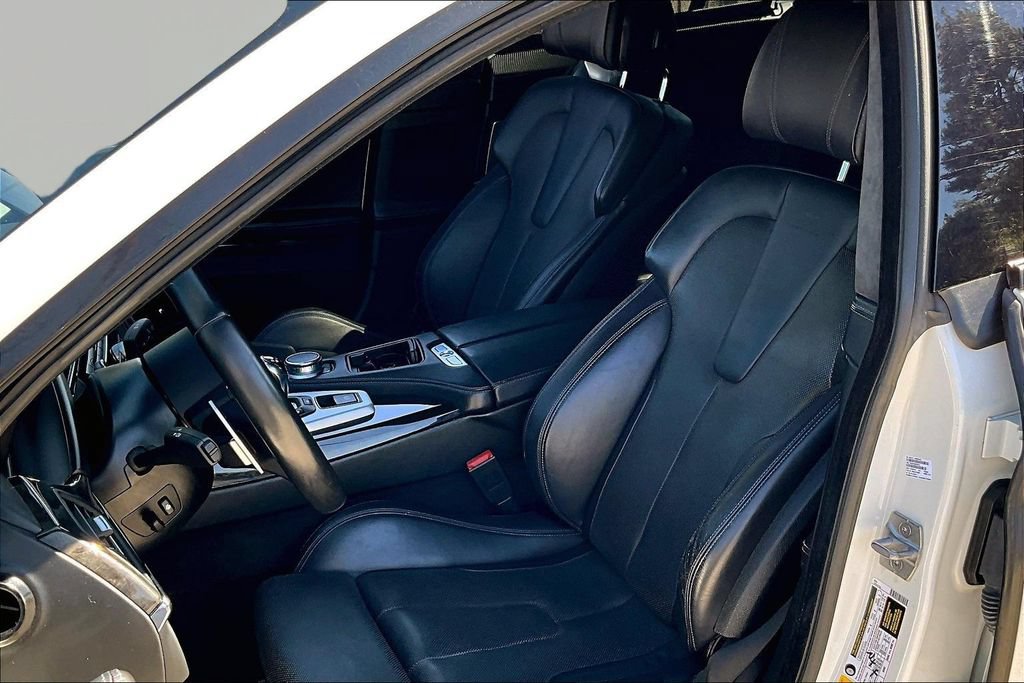 Used 2017 BMW M6 Gran Coupe RWD image 23