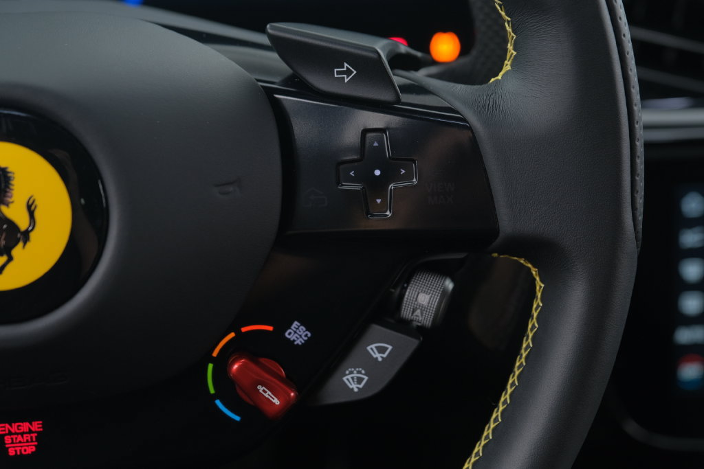 Used 2025 Ferrari 12Cilindri RWD image 45