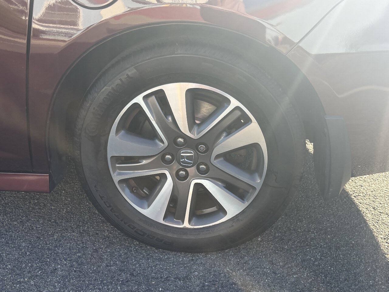 Used 2015 Honda Odyssey Touring image 25