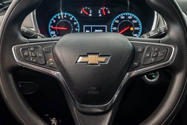 Used 2020 Chevrolet Equinox LS FWD image 12